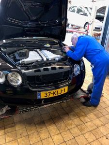 Auto reparatie 5